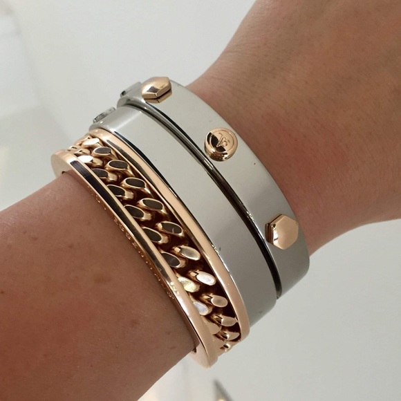 TOV ESSENTIALS Rose White Gold Fine Rivets Bangle - Picture 5 of 6